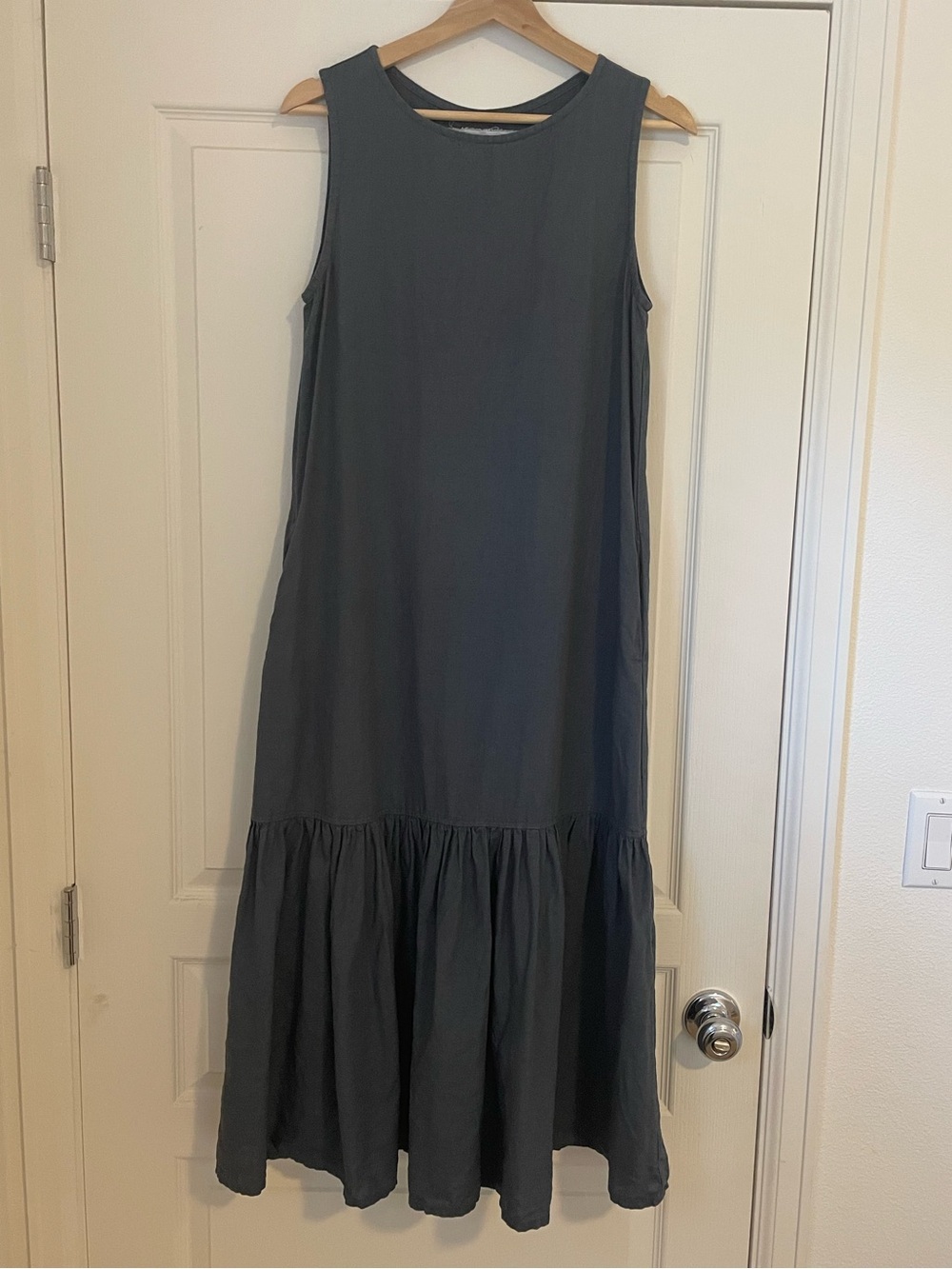 100% Lithuanian Linen Dress, Size XS - Picture 2 of 4